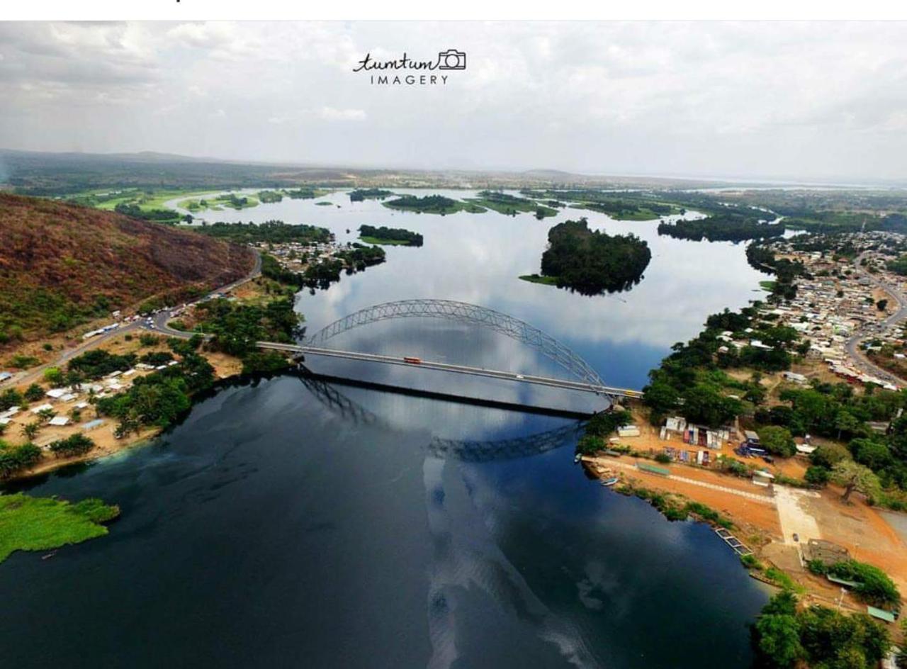 Aylos Bay Hotel Akosombo Eksteriør billede