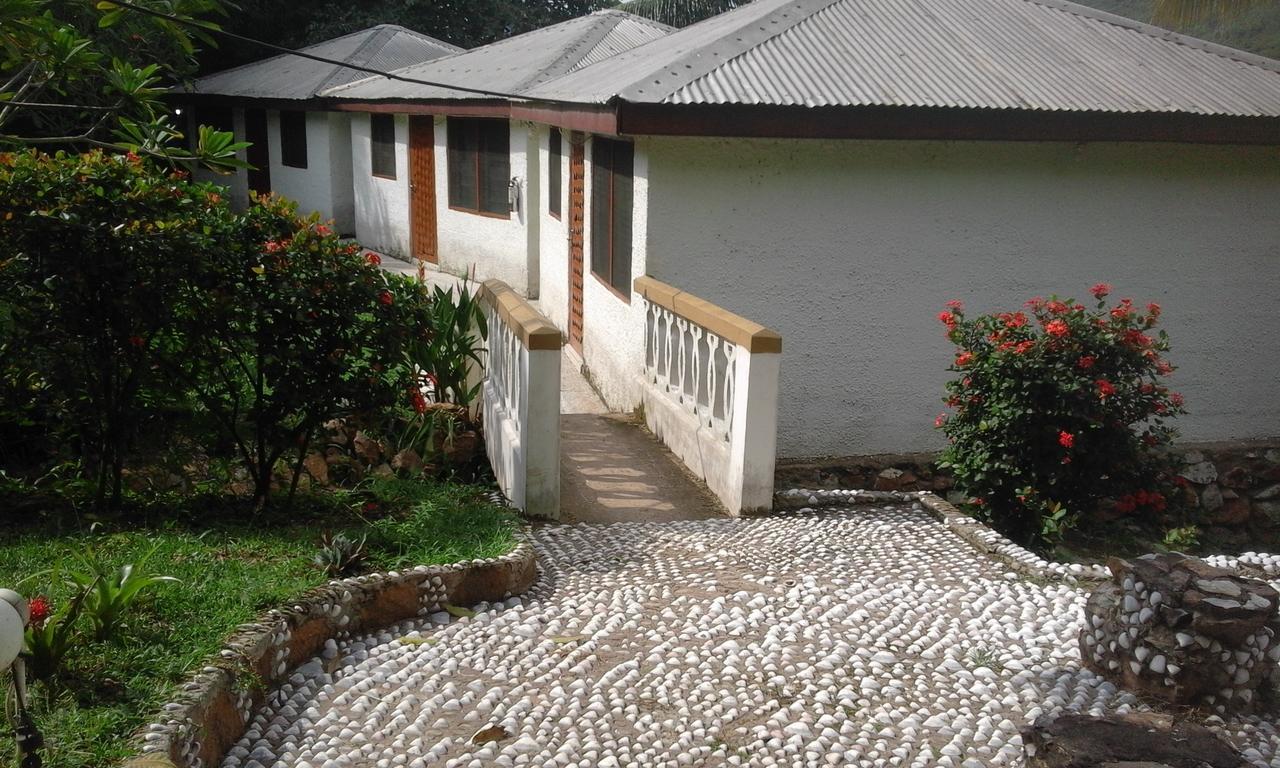 Aylos Bay Hotel Akosombo Eksteriør billede