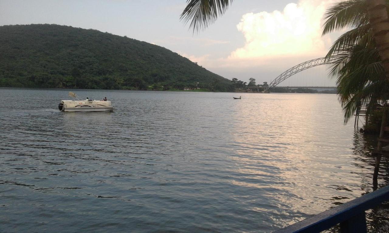 Aylos Bay Hotel Akosombo Eksteriør billede